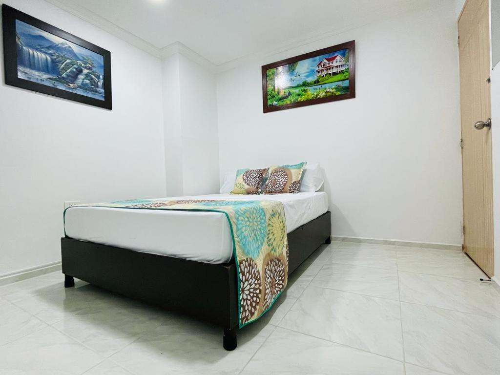 Hotel Eterna Primavera Меделин Екстериор снимка