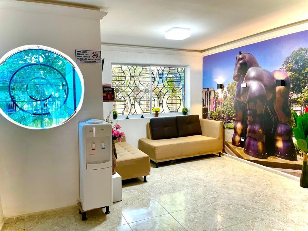 Hotel Eterna Primavera Меделин Екстериор снимка
