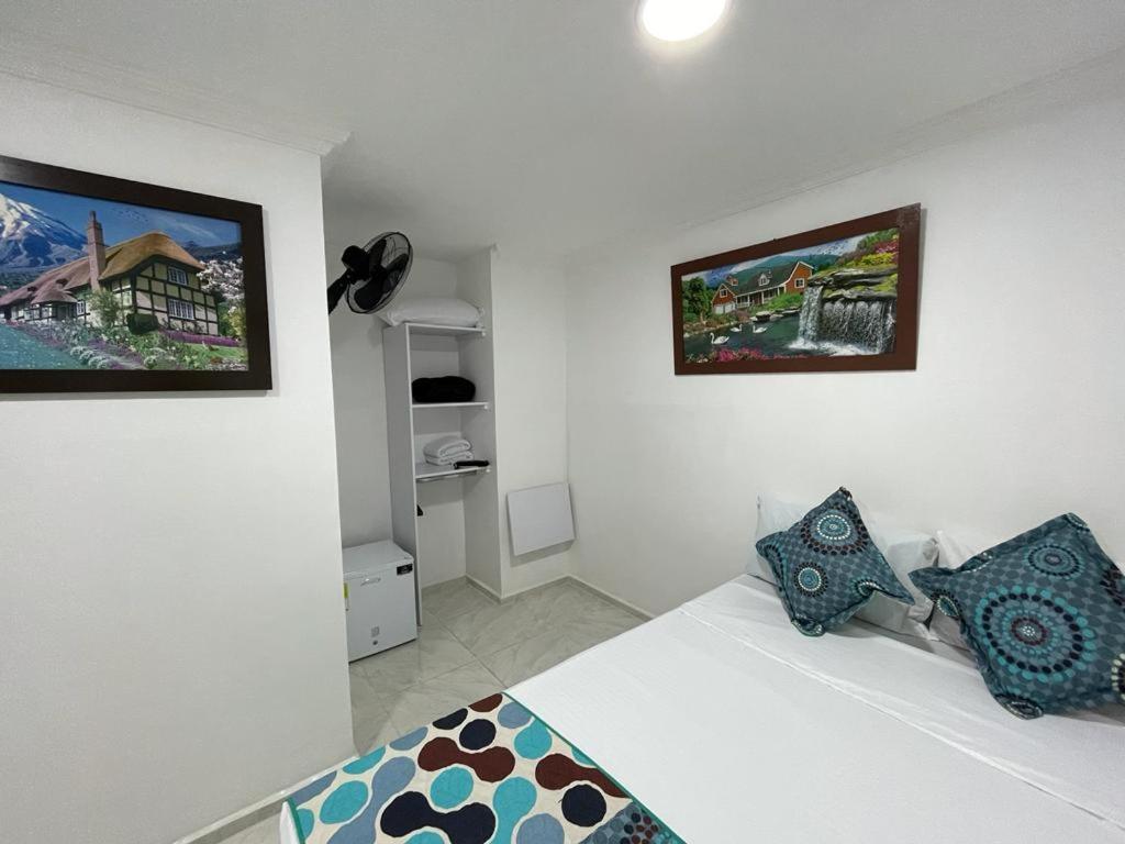 Hotel Eterna Primavera Меделин Екстериор снимка